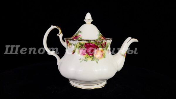 Лот №114. Чайник Royal Albert — Old Country Roses