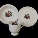 Лот № 173 Кофейное трио Wedgwood