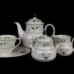 Лот № 183 Чайно-кофейный сервиз Эгоист Royal Doulton