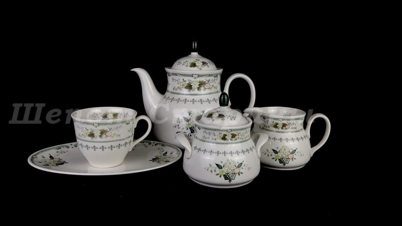 Лот № 183 Чайно-кофейный сервиз Эгоист Royal Doulton