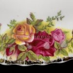 Лот № 192 Блюдо Royal Albert — Old Country Roses