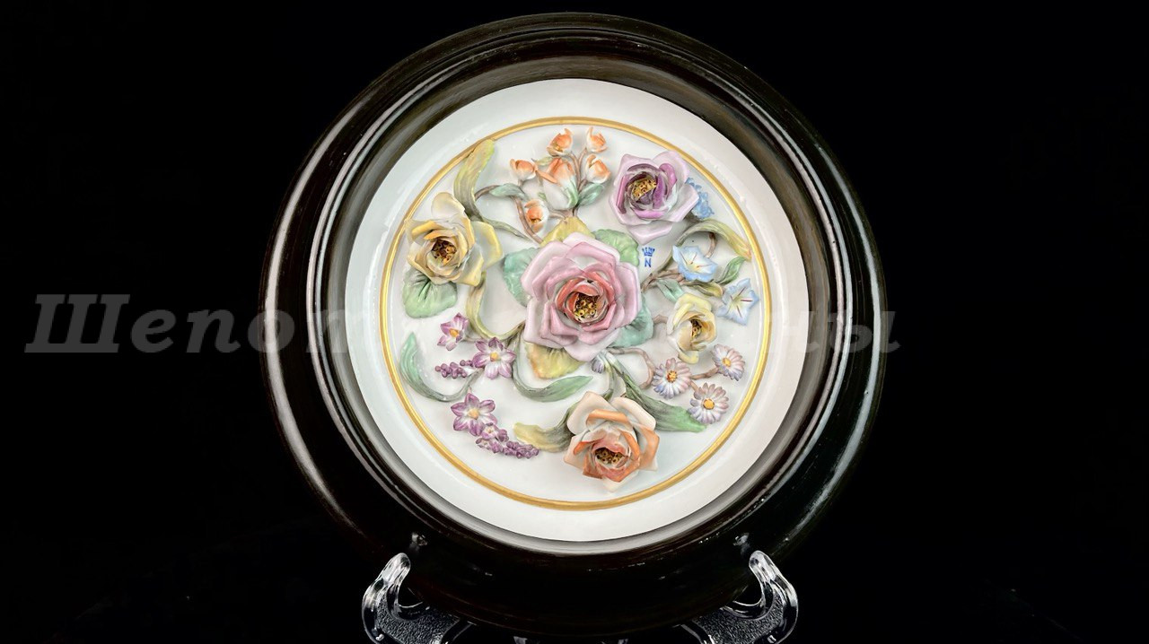 Лот. № 319 Панно Capodimonte