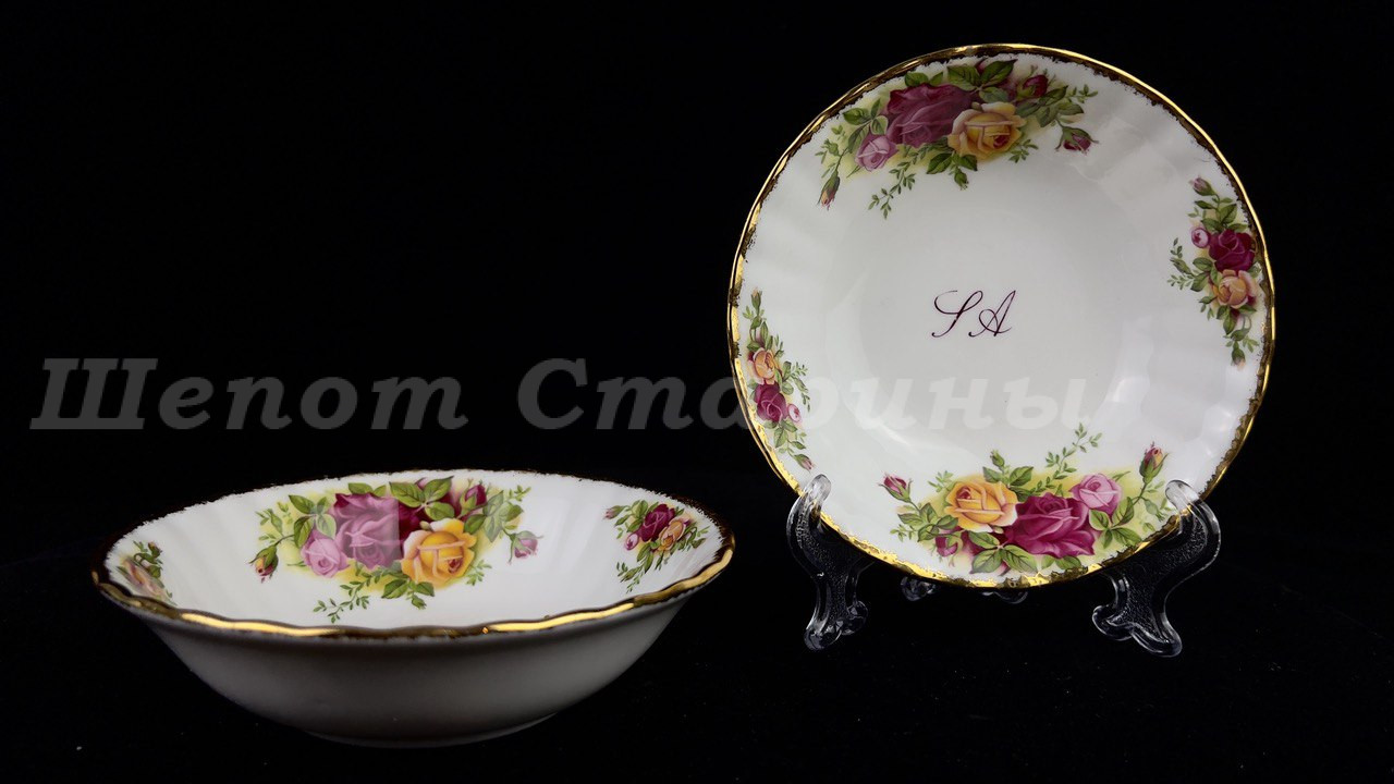 Лот. № 365 Розетки Royal Albert — Old Country Roses