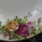 Лот. № 365 Розетки Royal Albert — Old Country Roses
