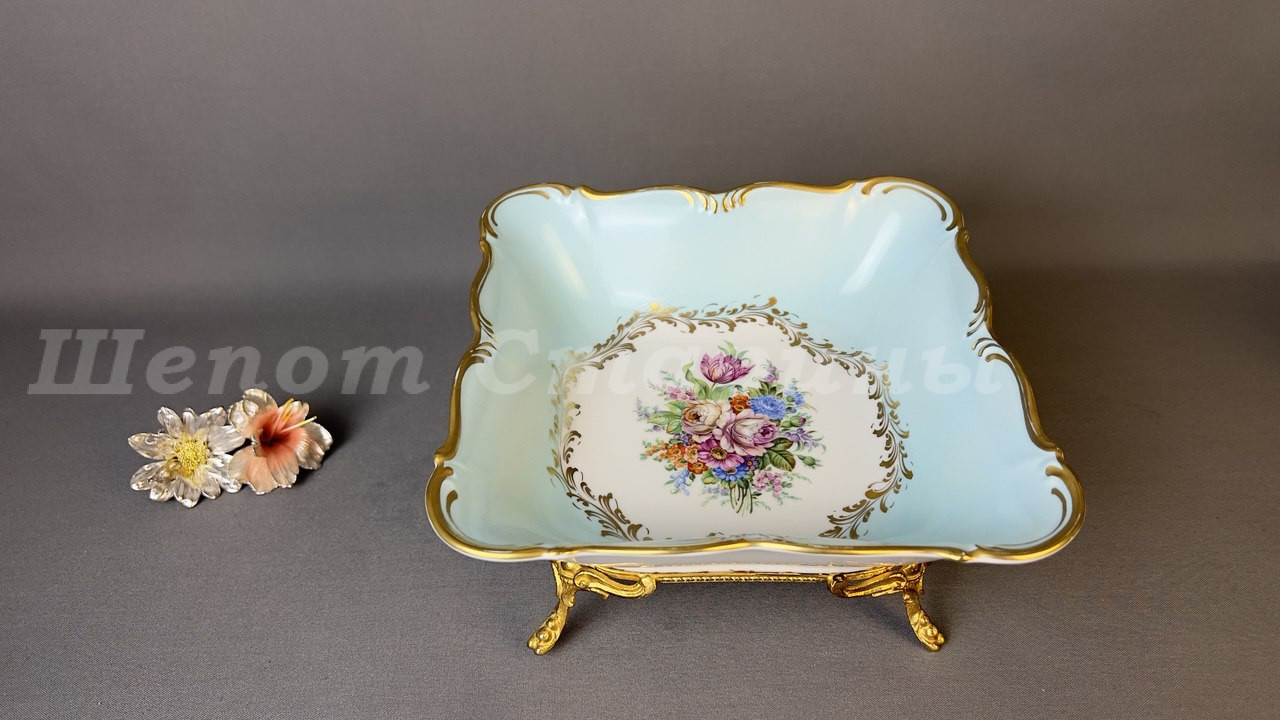 Лот. № 806 Блюдо Limoges France