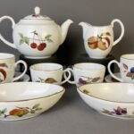 Лот. № 862 Винтажный чайно-кофейный Тет-а-Тет Royal Worcester “Evesham Gold”, Англия