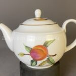 Лот. № 862 Винтажный чайно-кофейный Тет-а-Тет Royal Worcester “Evesham Gold”, Англия