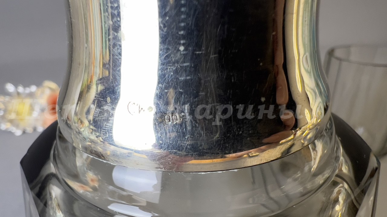 Лот. № 866 Хрустальная ночная бутылка для воды с горлышком из серебра 800 и внутренним флаконом для микстур, Европа, середина XX века — изображение 6